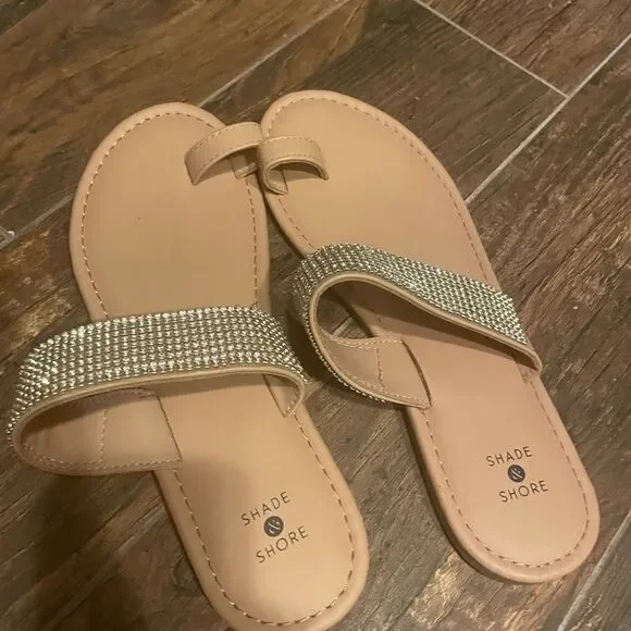 Nude and silver sandals. Size 9 - Picture 2 of 3